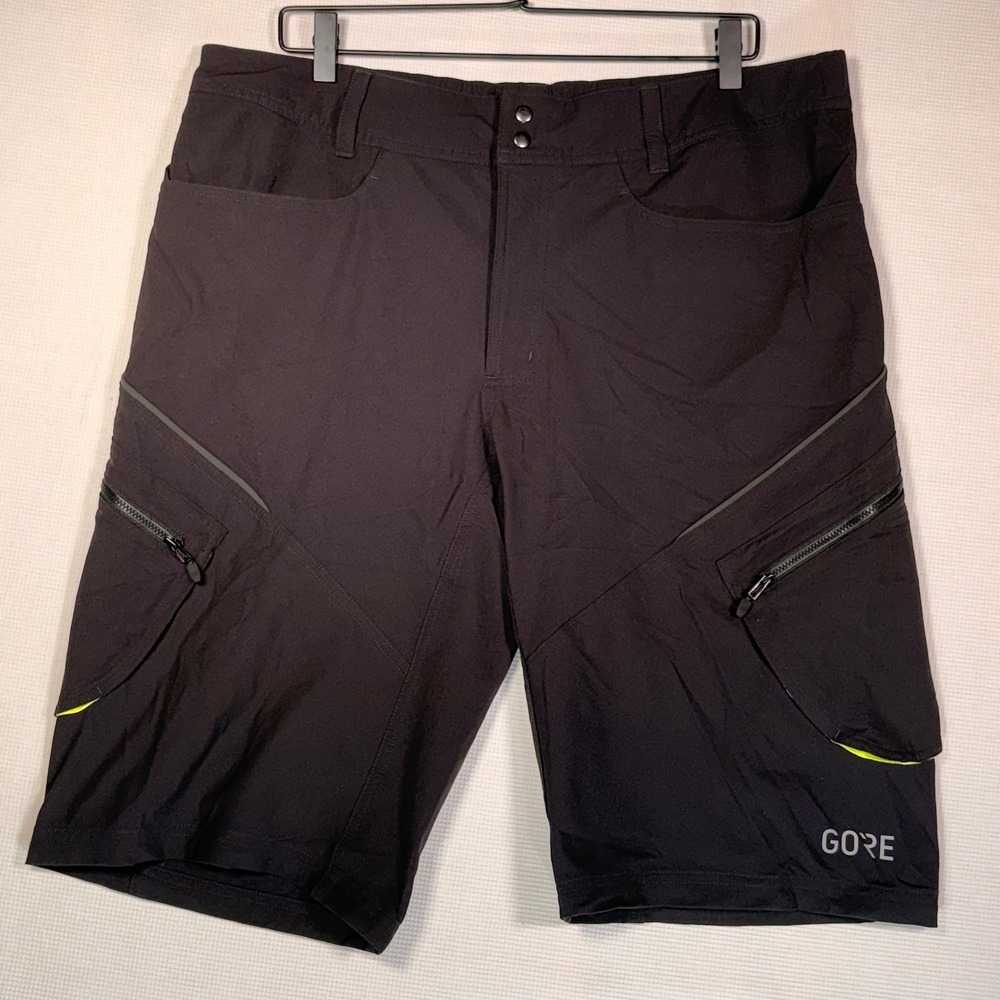 Gore Wear C3 Trail Shorts Mens XL Black Mountain Biking Cargo Shorts 100047 NEW